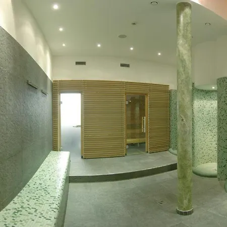 Hotel Badhaus 4*