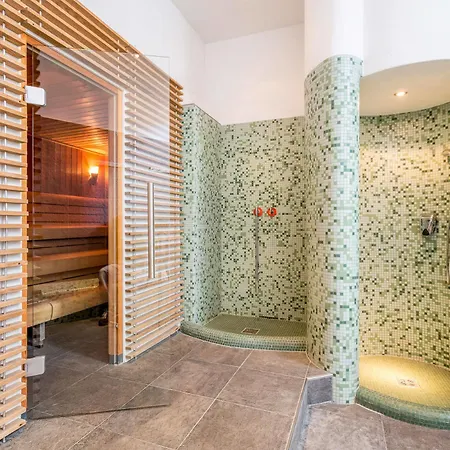 Badhaus Hotel 4*